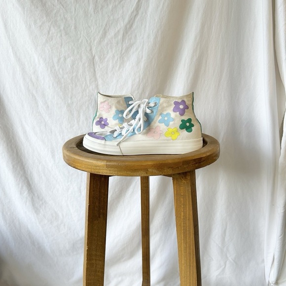 Hand-Painted Flower Power H&M High Tops | Size 7 Unique Funky & Fun - Picture 2 of 8